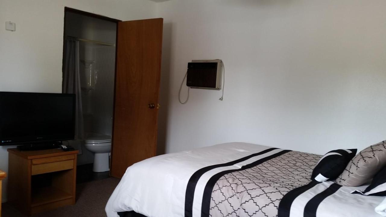 Mystic Valley Inn Кастер Экстерьер фото